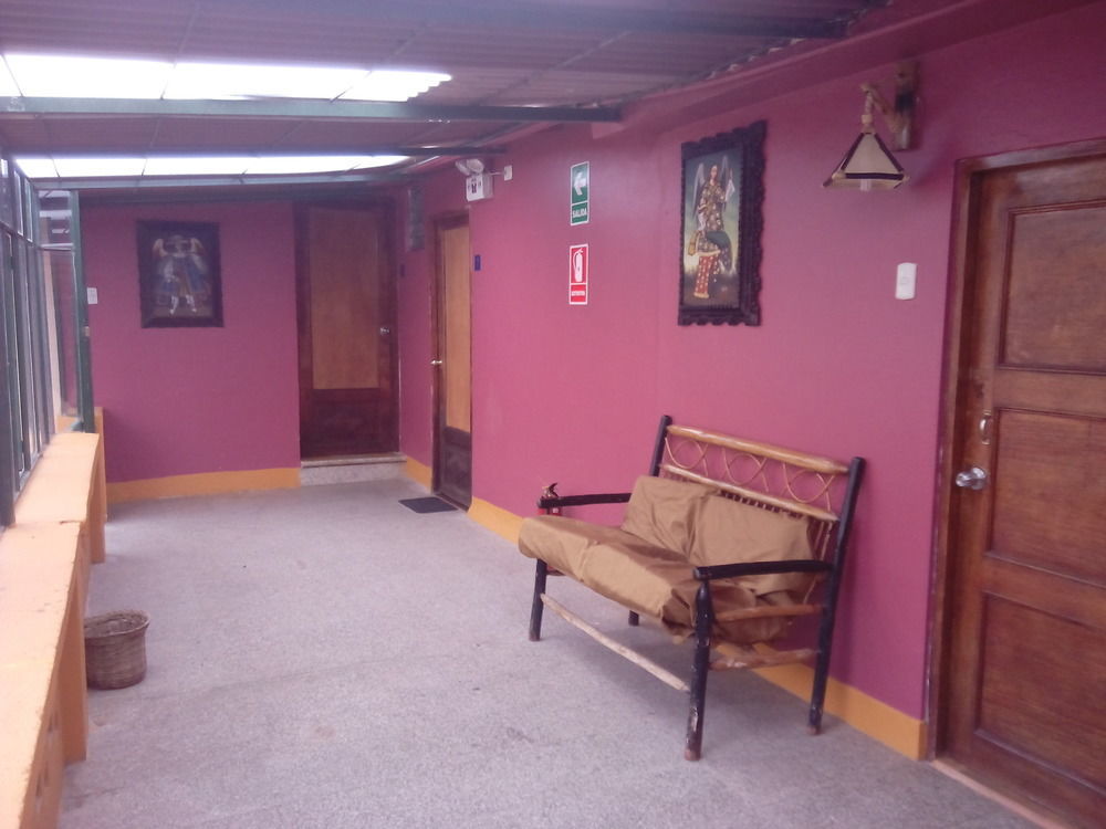 Kurumi Hostel Cuzco Esterno foto